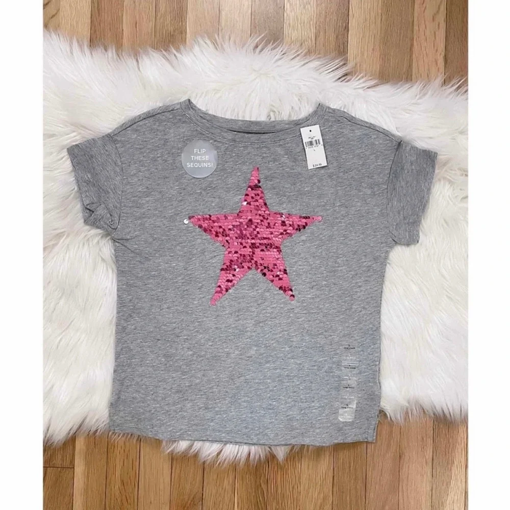 GAP Girls Flippy Sequin Graphic T-Shirt in Gray